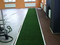 Укладка резинового спортивного покрытия 